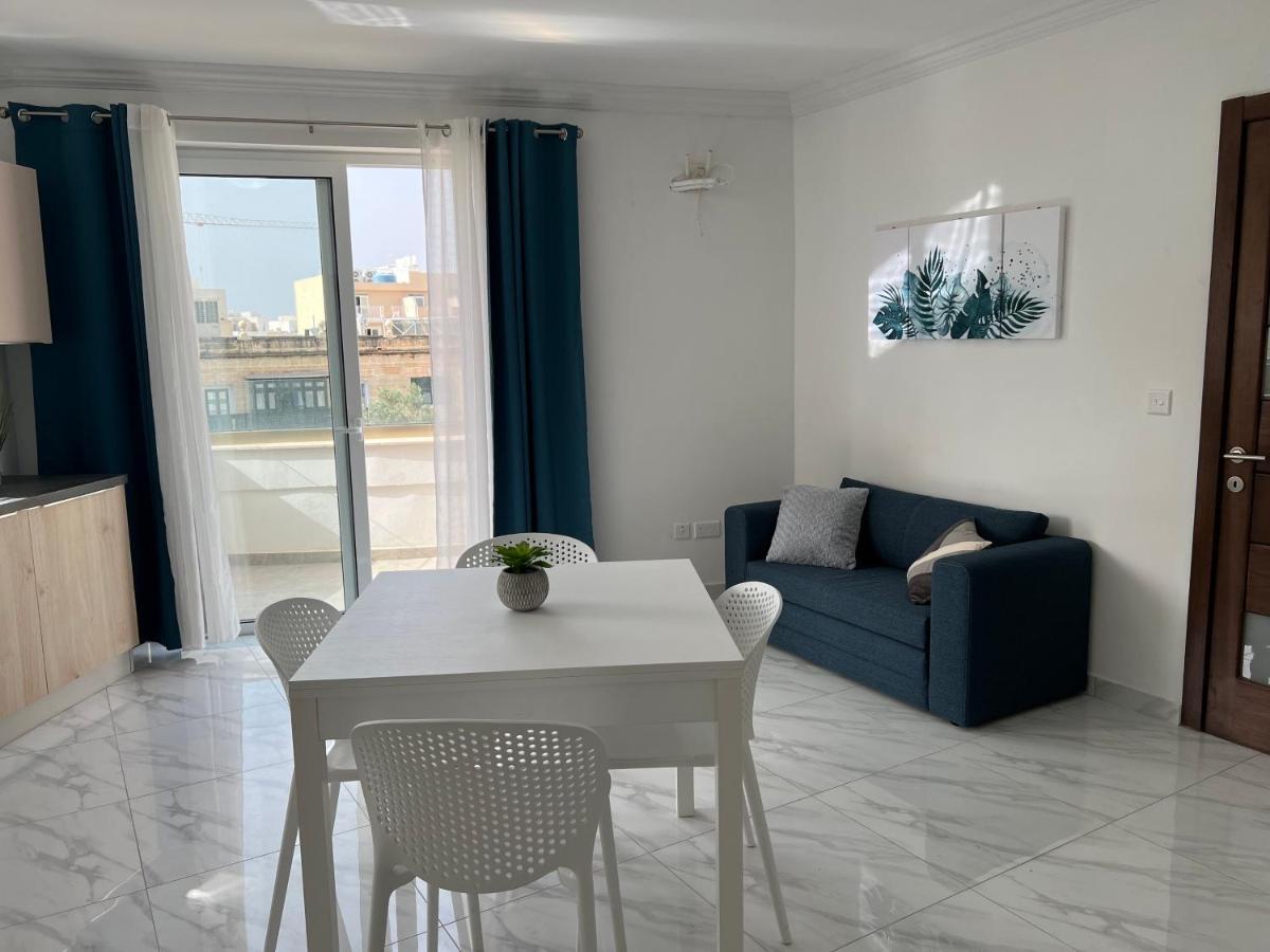 Condo With Patio Overlooking Piazza Gżira Kültér fotó
